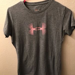Grey Under Armour shirt